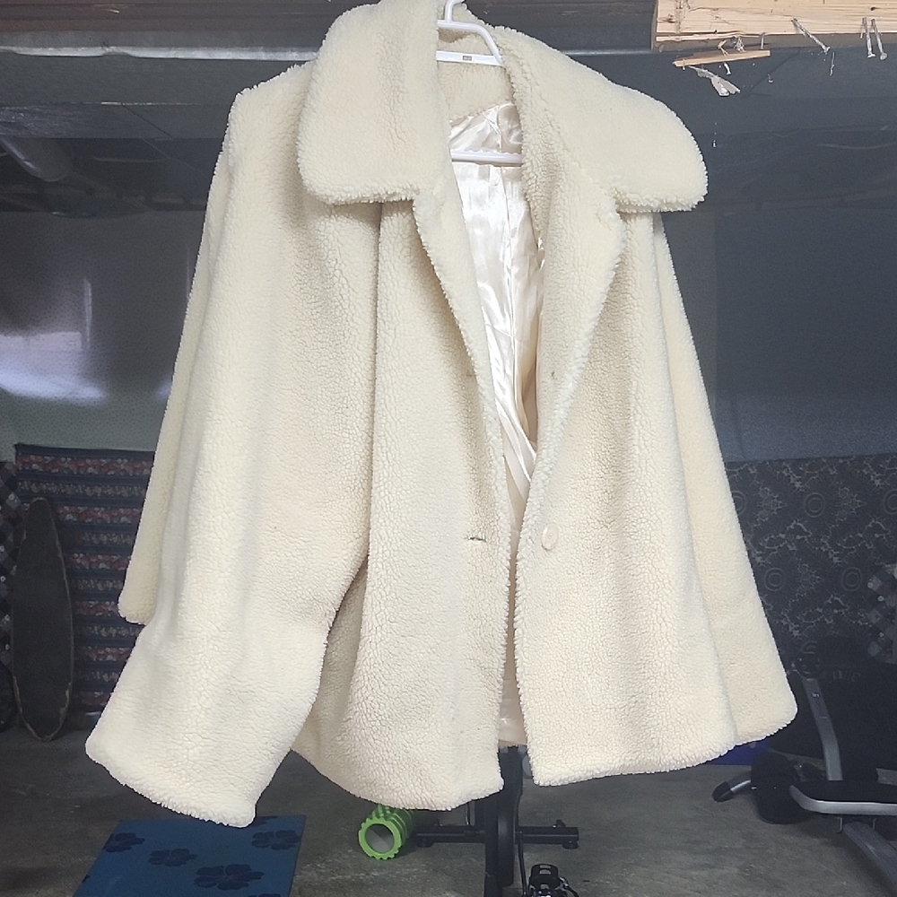 True Vintage Cream Oversized Teddy/Sherpa Coat